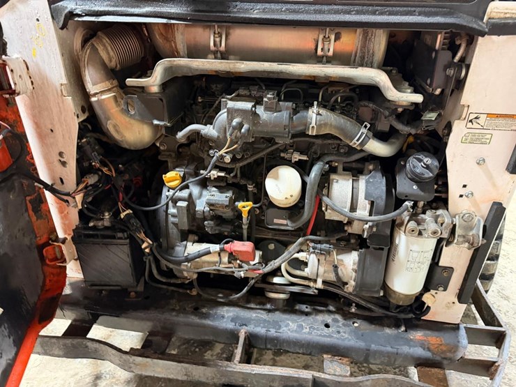 2021-bobcat-t770-image-17