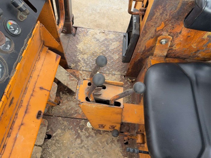 1990-case-850b-image-34