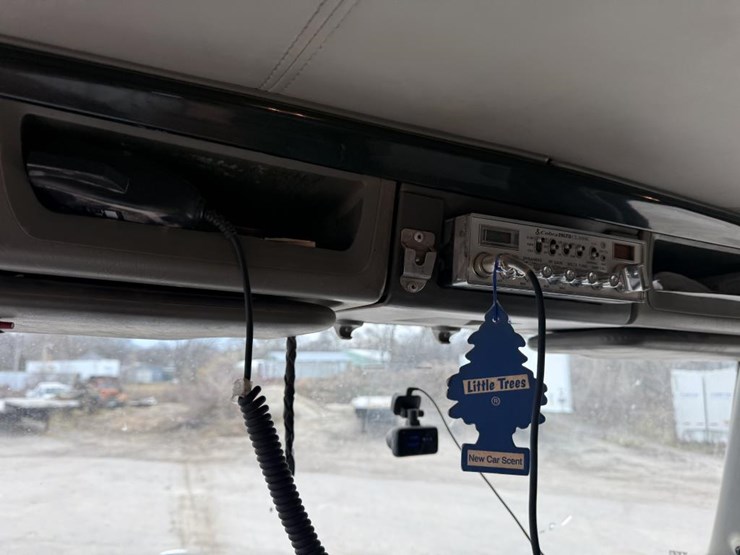 2014-kenworth-t800-image-44