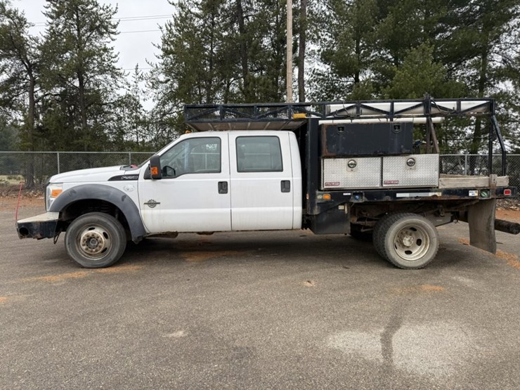 2011-ford-f550-image-3