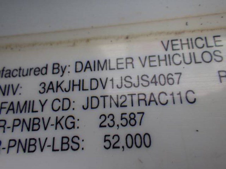 2018-freightliner-cascadia-126-image-23