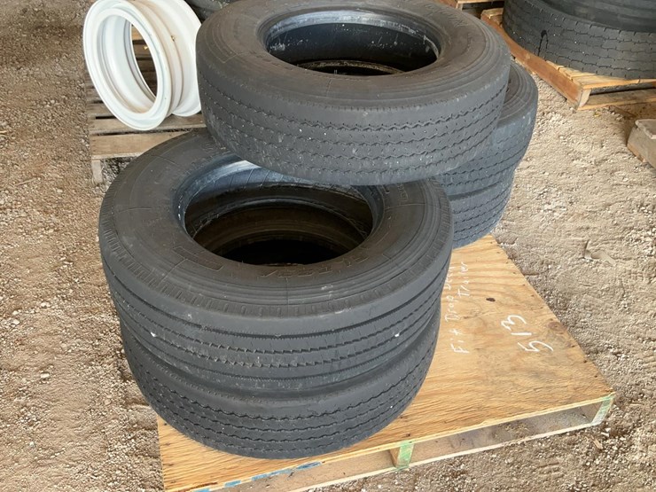 #513-•-double-coin-tires-image-3