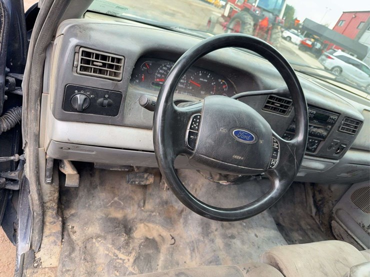 2004-ford-f450-image-48