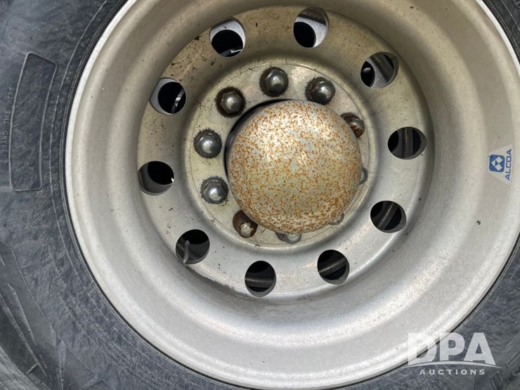 kenworth-t680-image-27