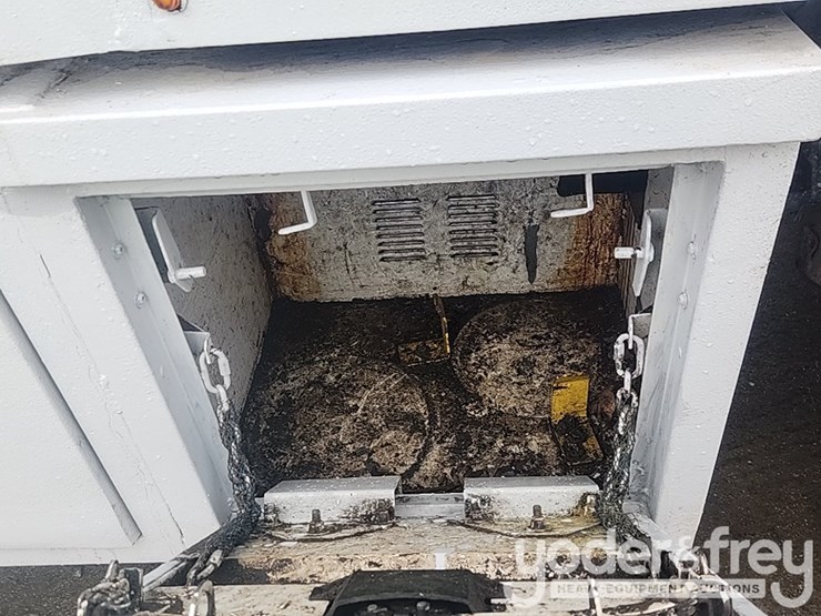 ford-f750-xl-image-26