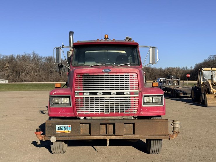 ford-ltl9000-image-8