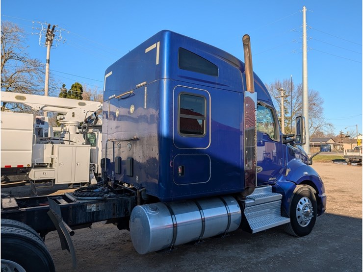 2020-kenworth-t680-image-4