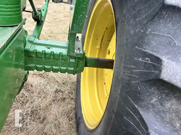 john-deere-3020-image-31