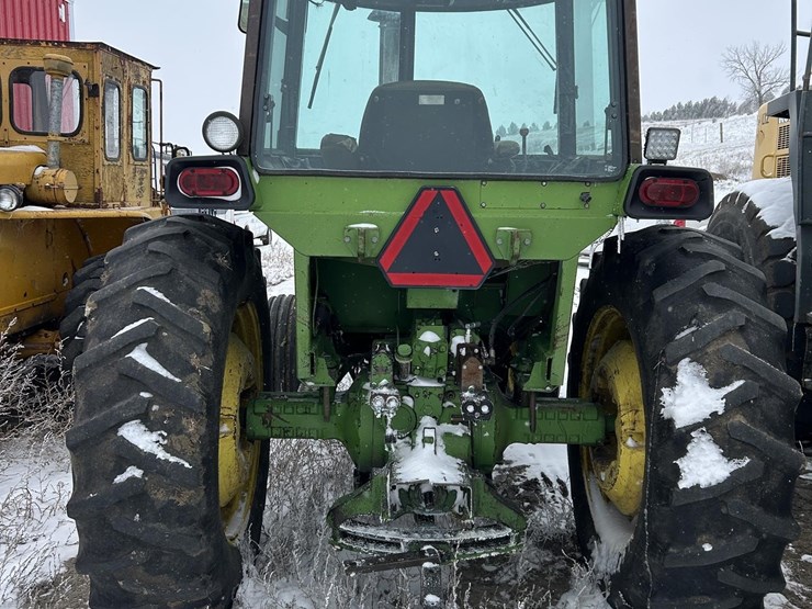 john-deere-4430-image-4