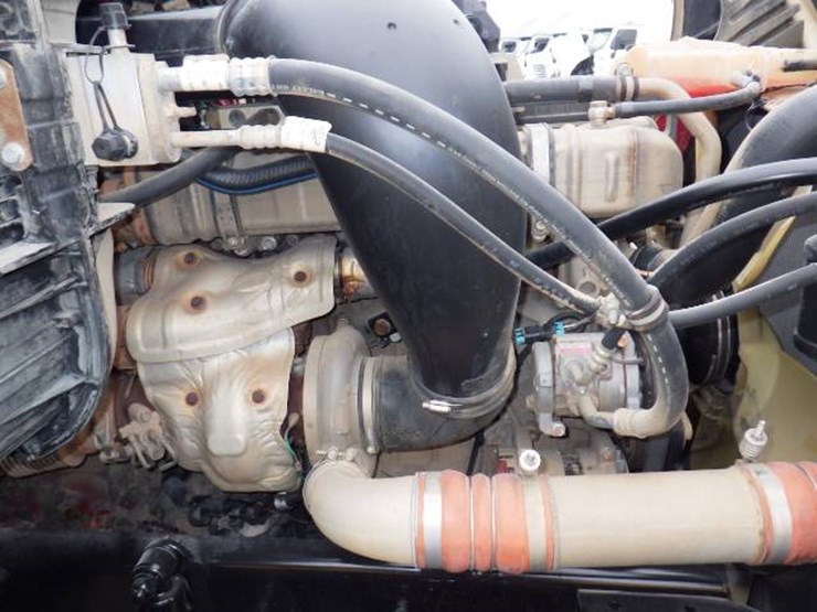 freightliner-cascadia-125-image-25