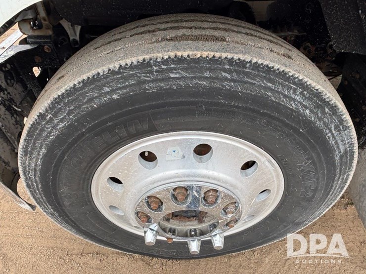 2017-mack-pinnacle-chu613-image-21