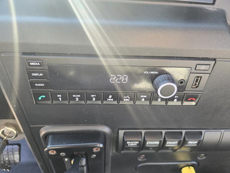 2022-international-mv607-image-55