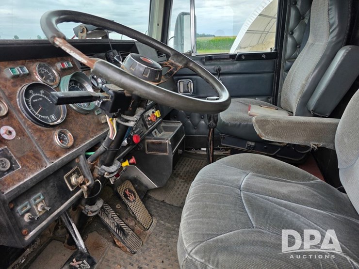 1990-kenworth-t600-image-20