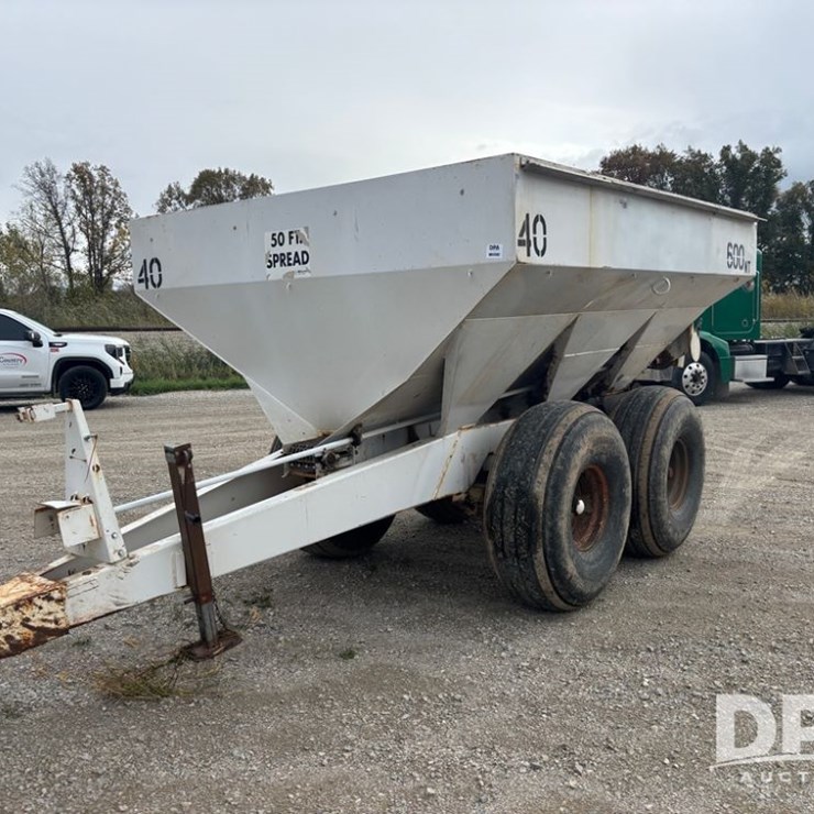 Dry Spreader Buggy (DR12582 Unit 40)