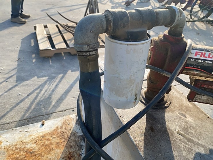 105-gal-fuel-tank-with-12-volt-pump-and-filter-image-5