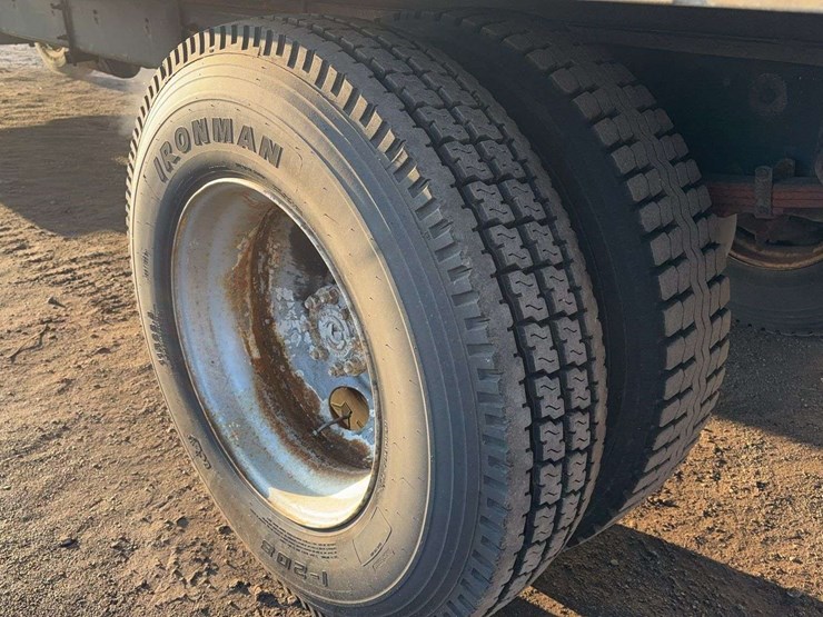 2012-ford-f650-image-5