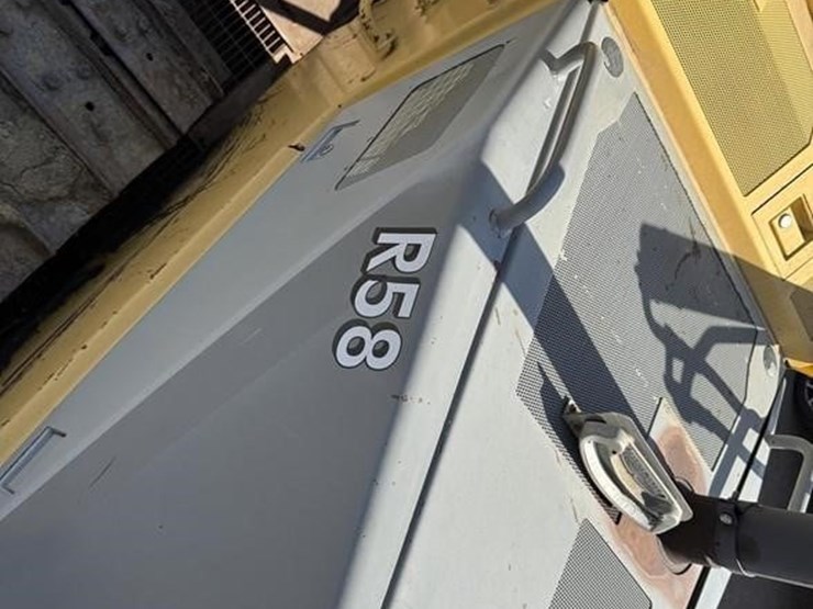 komatsu-d65ex-12-image-12