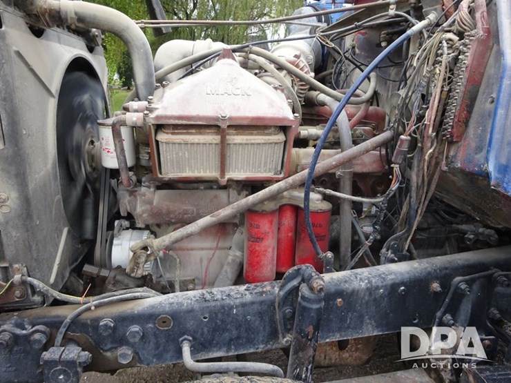 mack-r686st-image-74