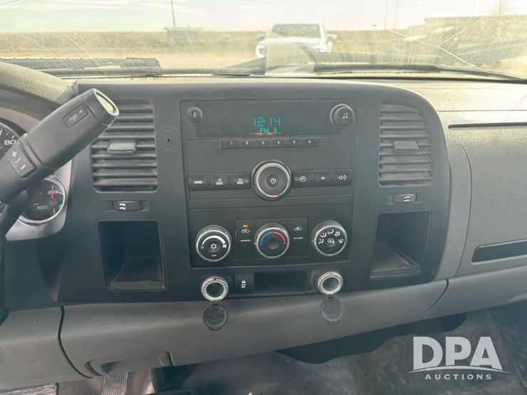 chevrolet-silverado-2500hd-image-75