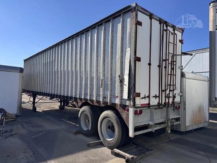 1992-peerless-walking-floor-image-1