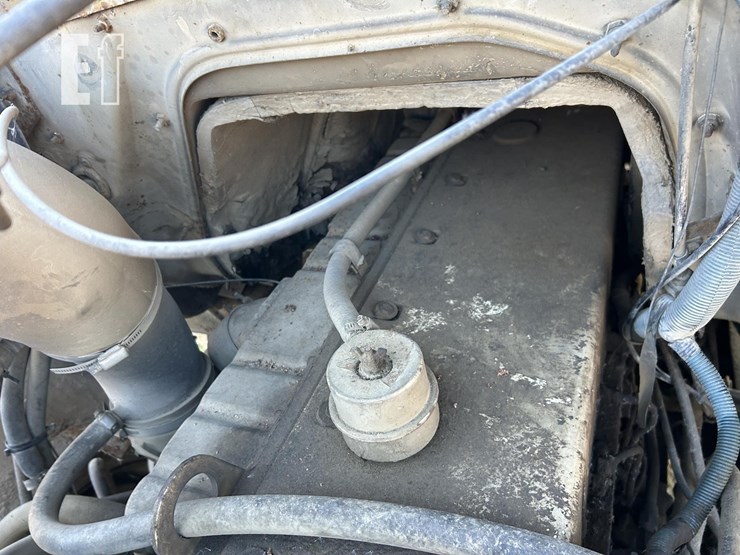 1986-international-f2375-image-52