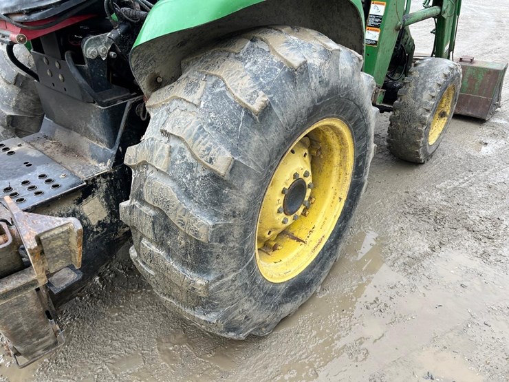 john-deere-4700-image-26