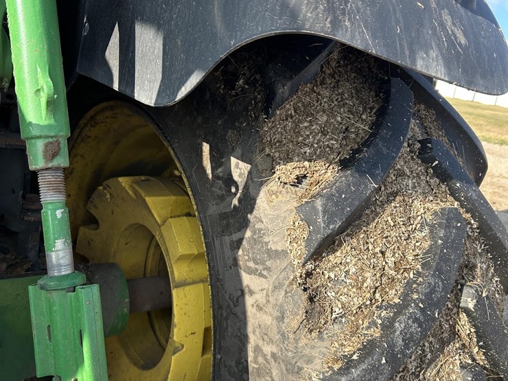 2013-john-deere-6170r-image-18