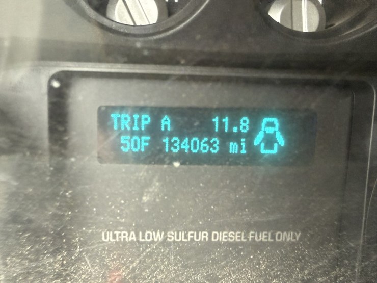 2011-ford-f550-image-40