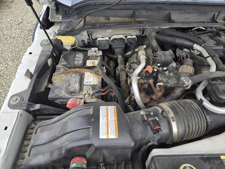 2011-ford-f350-image-29