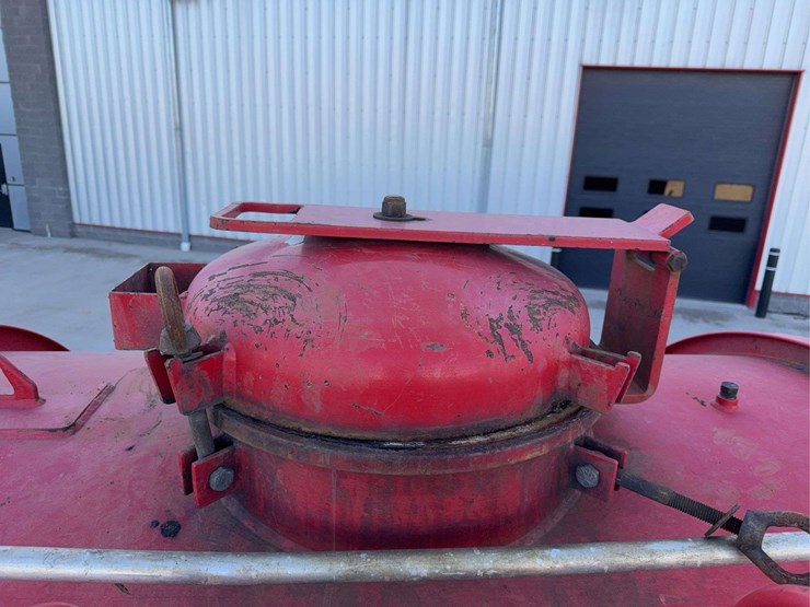 2004-peterbilt-357-image-49