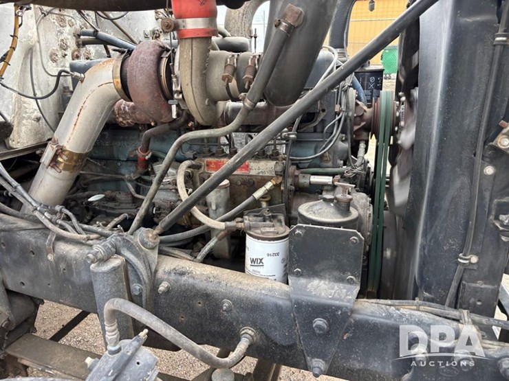 mack-r686st-image-30