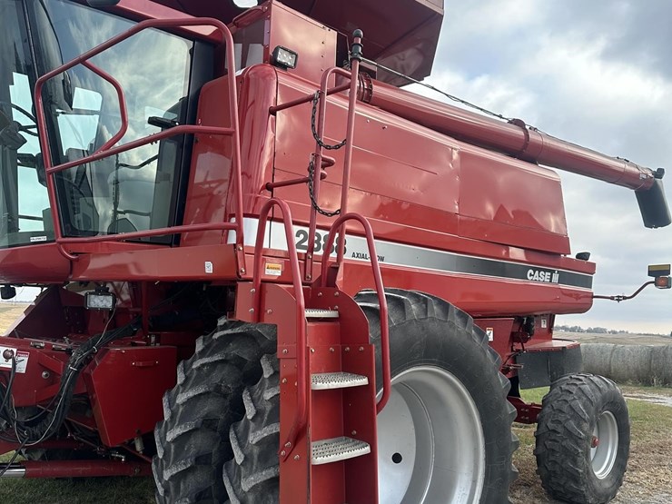 case-ih-2388-image-2