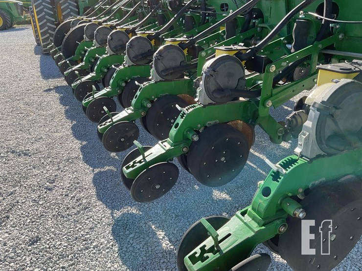 john-deere-1770-ccs-image-39