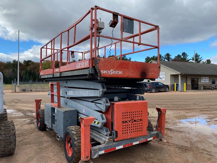 #474-•-2013-skyjack-sj9250-rough-terrain-4x4-diesel-scissor-lift-(mosinee,-wi)-image-3