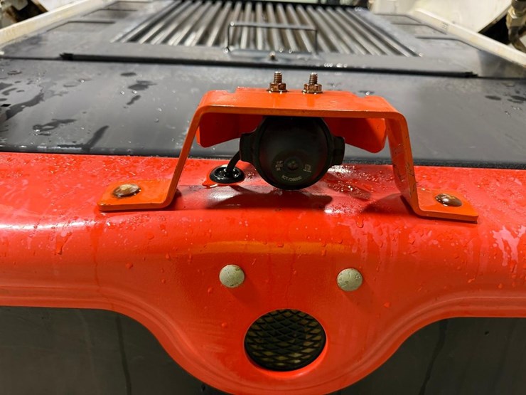 2022-bobcat-t740-image-16