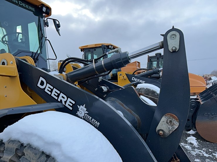 2021-deere-624p-image-5