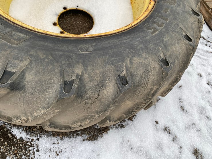 john-deere-10-image-3