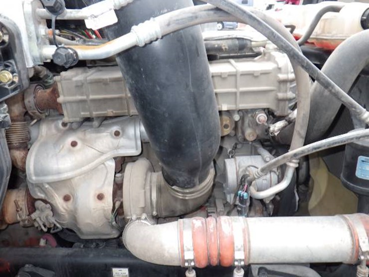 2018-freightliner-cascadia-126-image-26