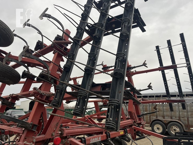 case-ih-4300-image-14