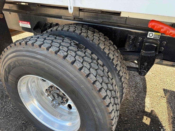 kenworth-t370-image-11