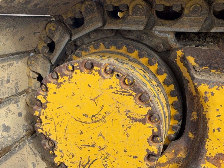 2020-komatsu-d61-image-17