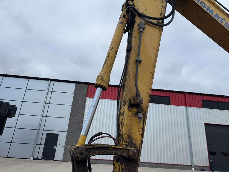 2012-komatsu-pc138-image-50