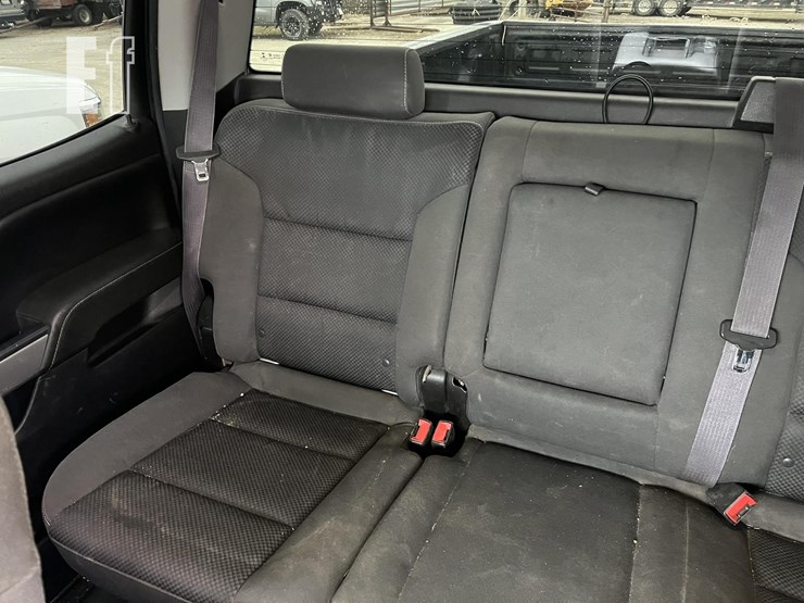 chevrolet-silverado-2500hd-lt-image-32