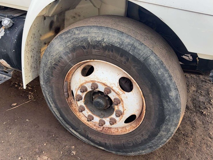 international-durastar-4300-image-9