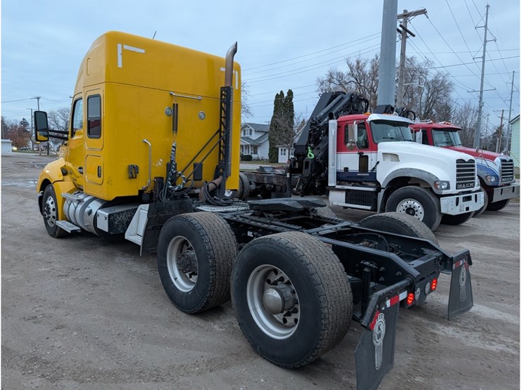 kenworth-t680-image-11