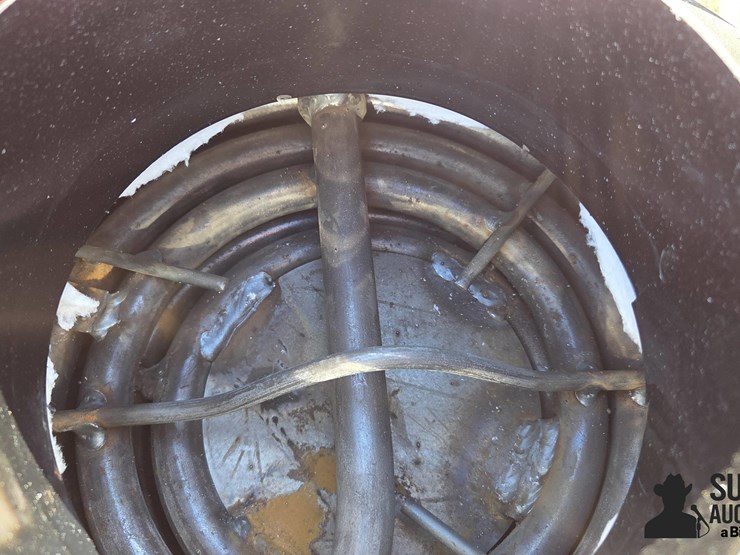 2025-magnum-4000-series-hot-water-pressure-washer-image-14