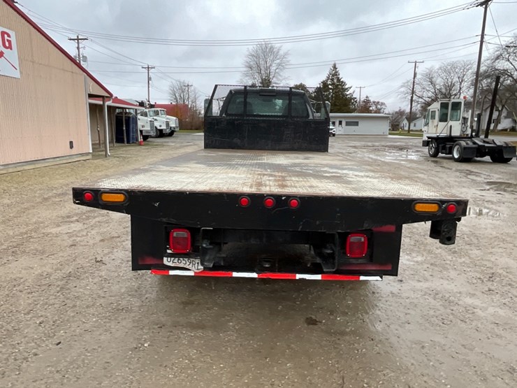 2015-ford-f650-image-11