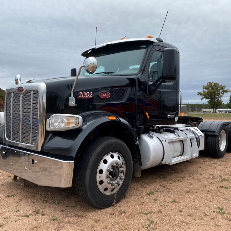PETERBILT 567