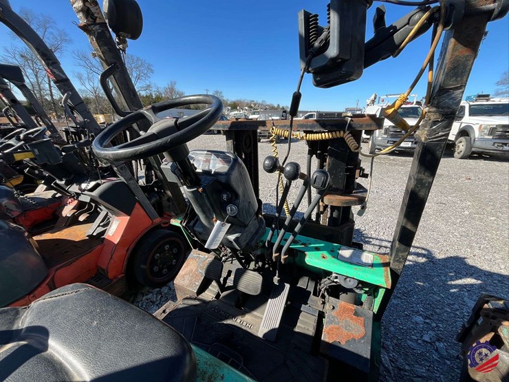 mitsubishi-fgc25k-image-17