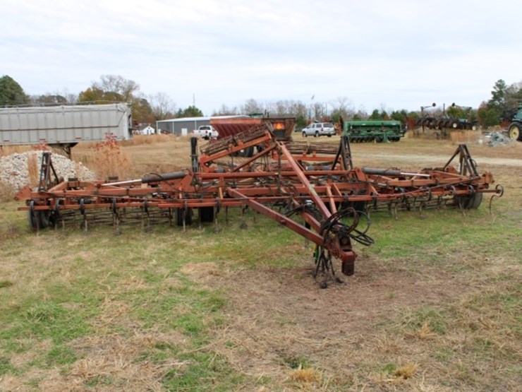 unverferth-mod-615-sn-930010-s-tine-cultivator-triple-baskets-rer-vac-unver-image-2